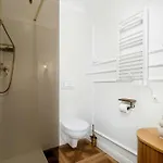 Bright & Modern In The Center By Renters Poznań
