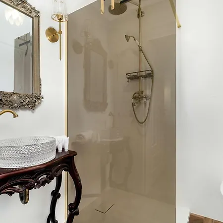 Bright & Modern In The Center By Renters * Poznań