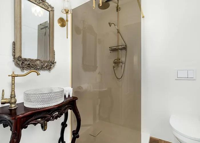 Bright & Modern In The Center By Renters * Poznan