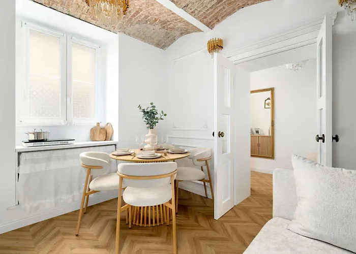 Bright & Modern In The Center By Renters Daire Poznan
